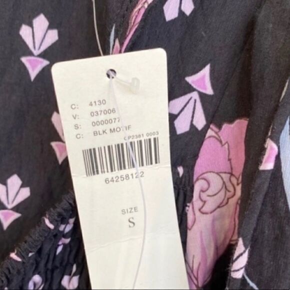 NWT Anthropologie Dasha Smocked MIDI
Dress SZ Small - Picture 5 of 5